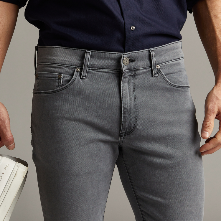 Men wearing Gris claro Slim Stone Jeans