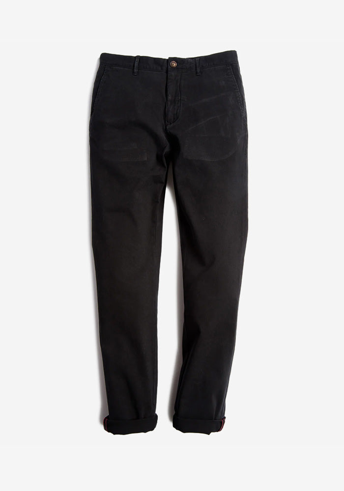 Men wearing Black Everyday Comfort Slim Chino Pants