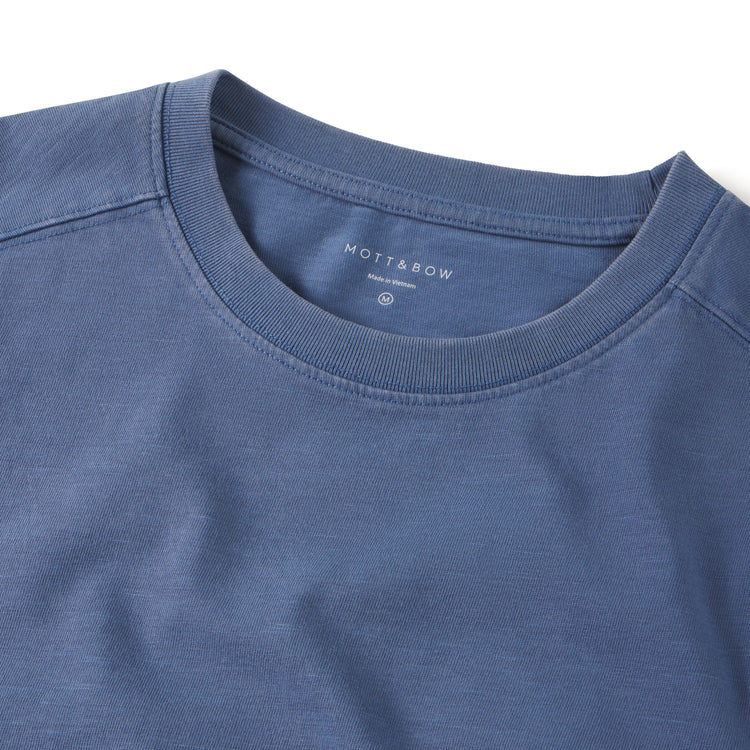 Men wearing Vintage Slate Cotton Jersey Oversized Tee