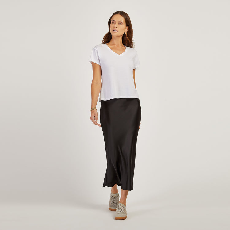 Women wearing White Everyday Cotton Relaxed V-Neck Tee