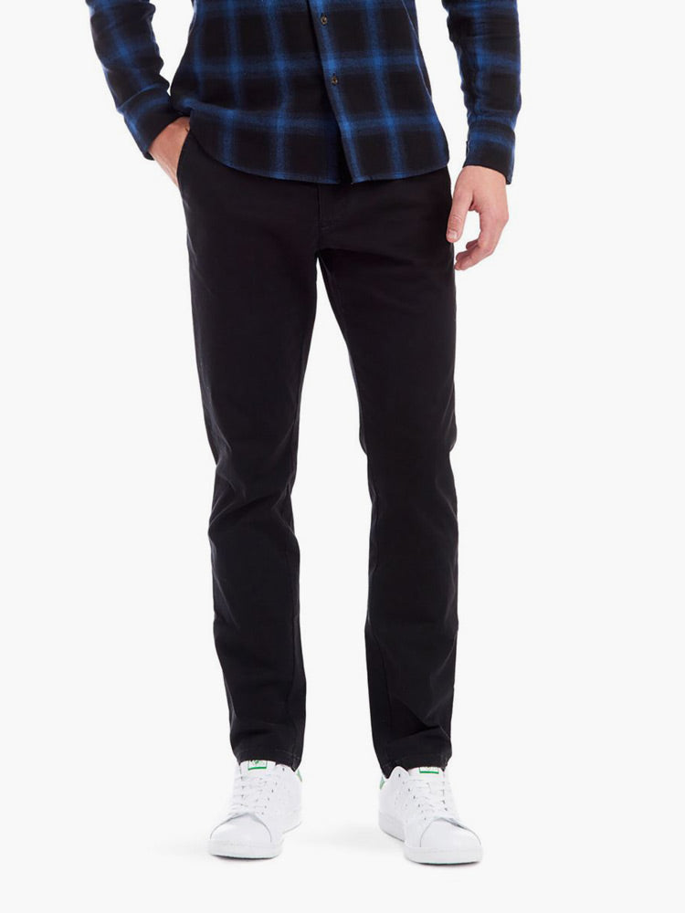 Men wearing Black Everyday Comfort Slim Chino Pants