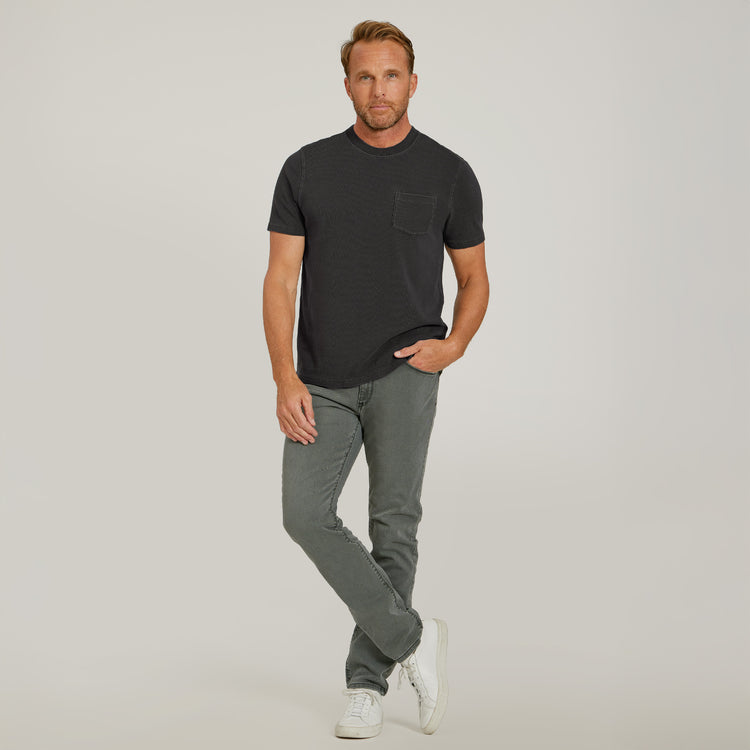 Men wearing Gris oscuro vintage Cotton Jersey One Pocket Tee
