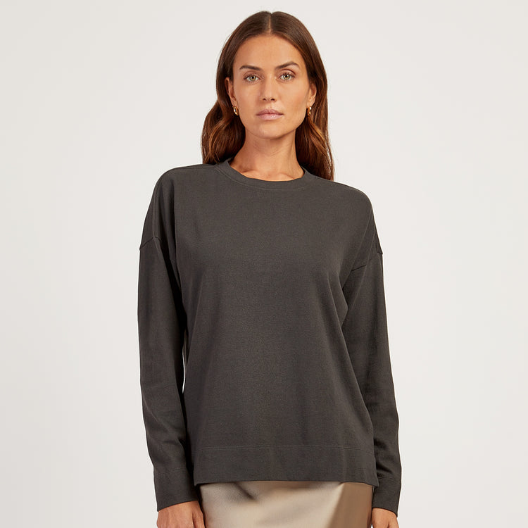 Women wearing Vintage Gray Cotton Jersey Oversized Long Sleeve Tee