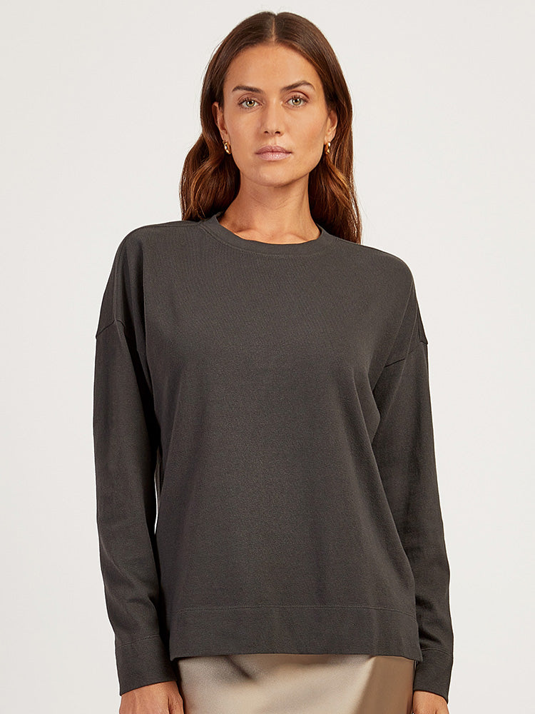 Women wearing Vintage Gray Cotton Jersey Oversized Long Sleeve Tee