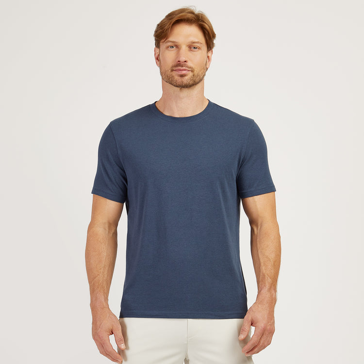 Men wearing Azul Grafito Luxe Stretch Tee