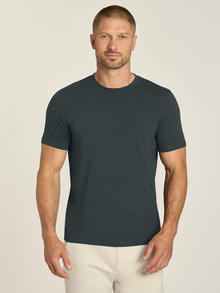 Men wearing Pino Luxe Stretch Tee