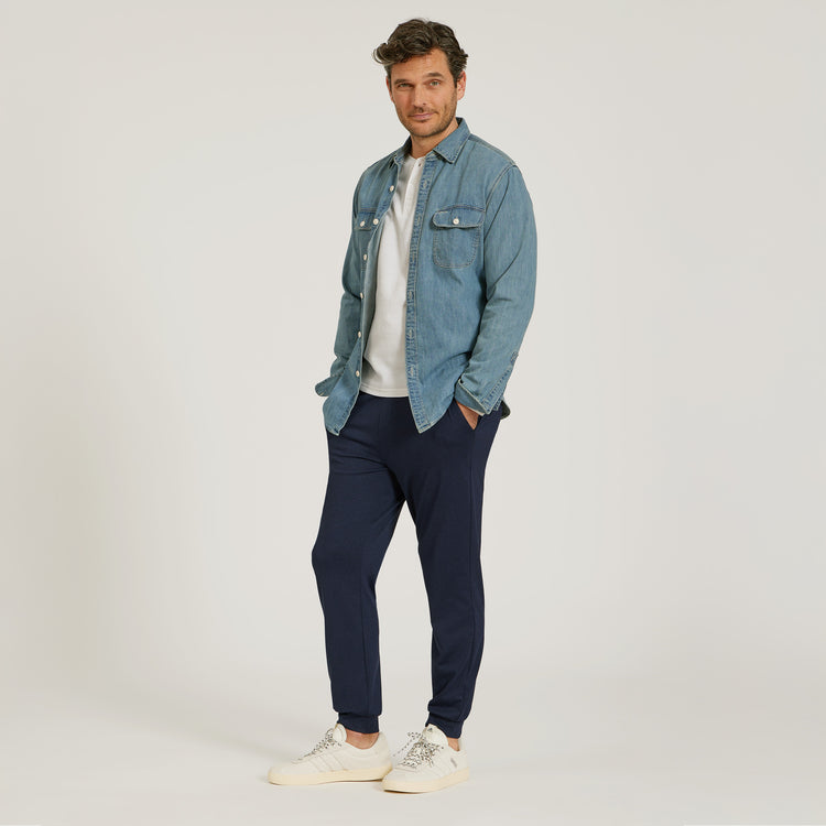 Men wearing Navy Heather Performance Stretch Jogger