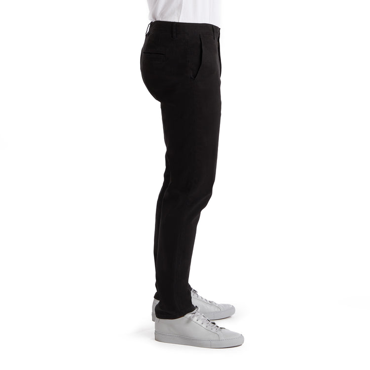 Men wearing Black Everyday Comfort Slim Chino Pants