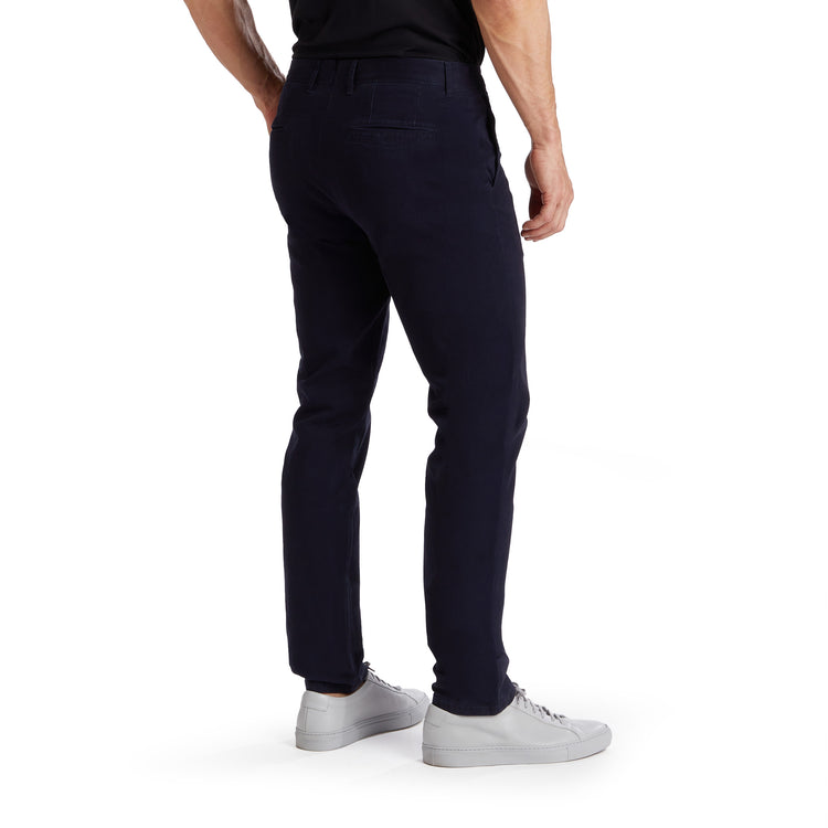 Men wearing Azul marino Everyday Comfort Slim Chino Pants
