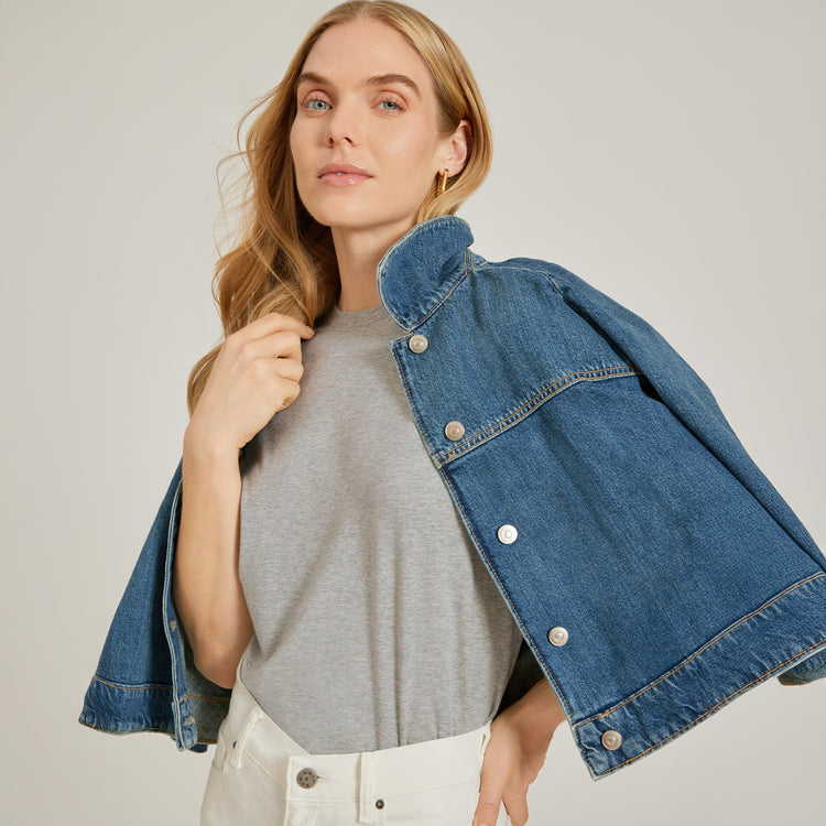 Women wearing Gris jaspeado Relaxed Crew Marcy Tee