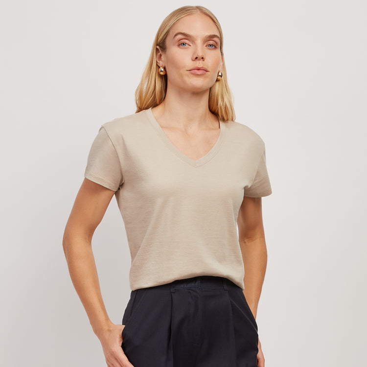 Women wearing Oat Everyday Cotton Relaxed V-Neck Tee