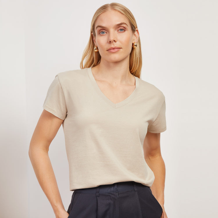 Women wearing Oat Everyday Cotton Relaxed V-Neck Tee