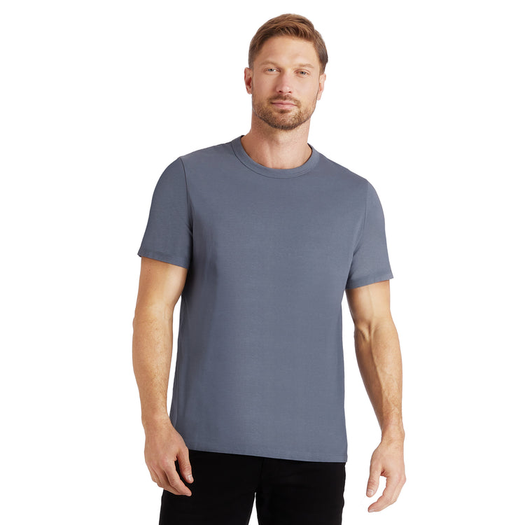Men wearing Bleu Vintage Classic Crew Driggs Tee