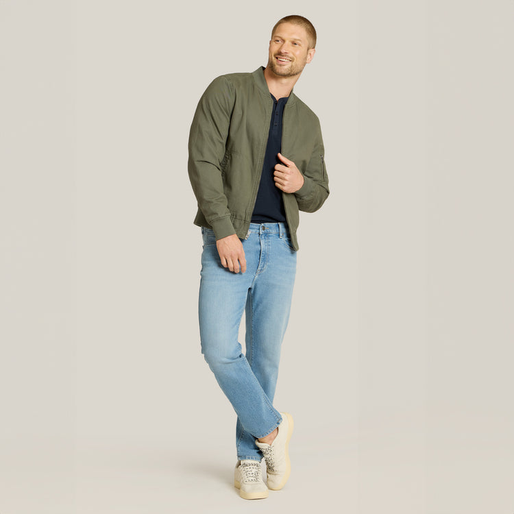 Men wearing Pale Indigo All Blue Jeans