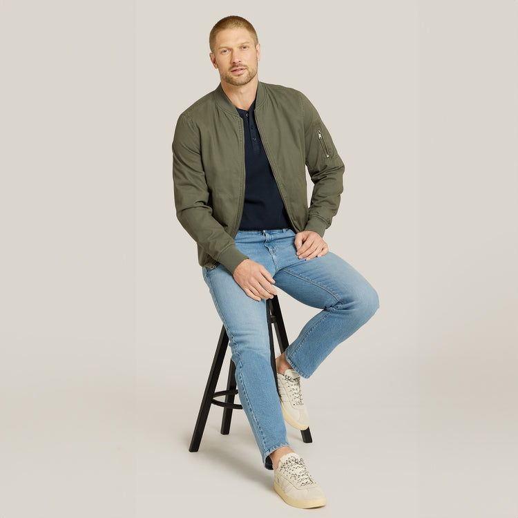 Men wearing Pale Indigo All Blue Jeans