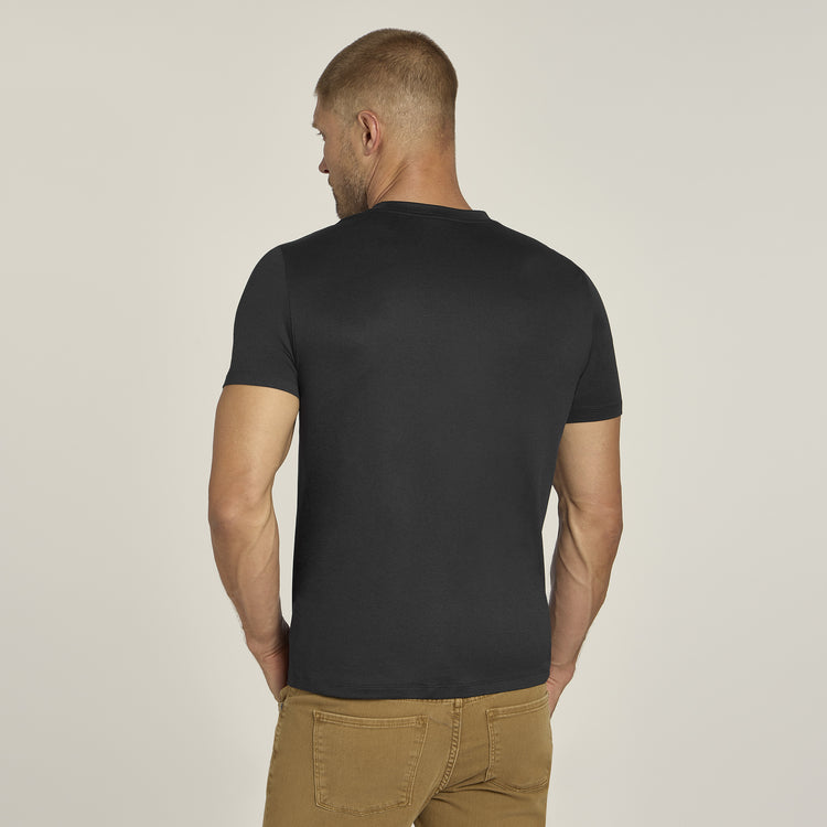 Men wearing Black Heather Tech Tee