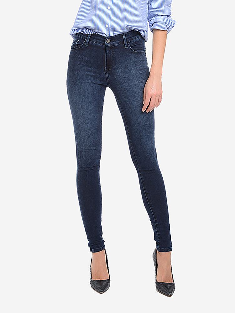 Women wearing Azul oscuro/medio High Rise Skinny Moore Jeans