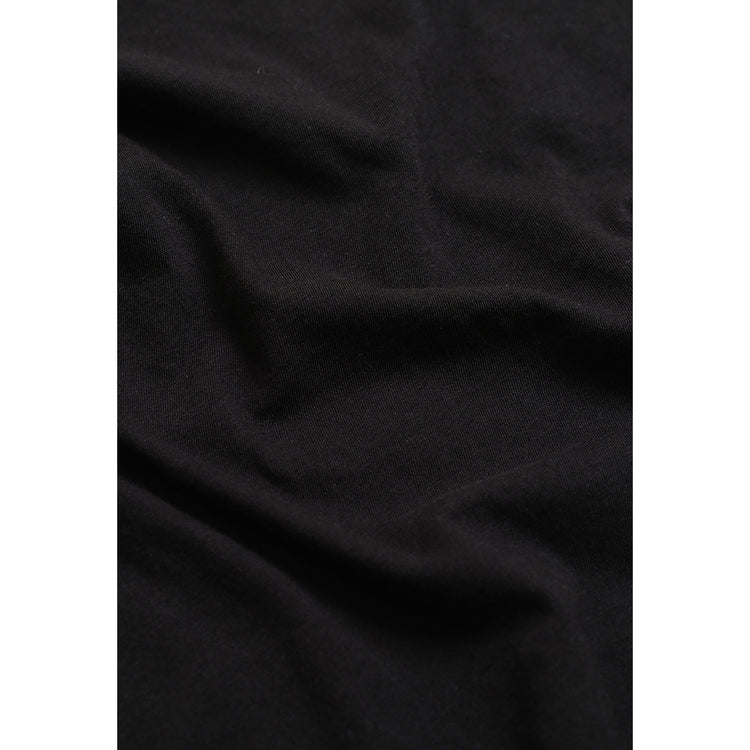 Men wearing Black Classic V-Neck Driggs Tee