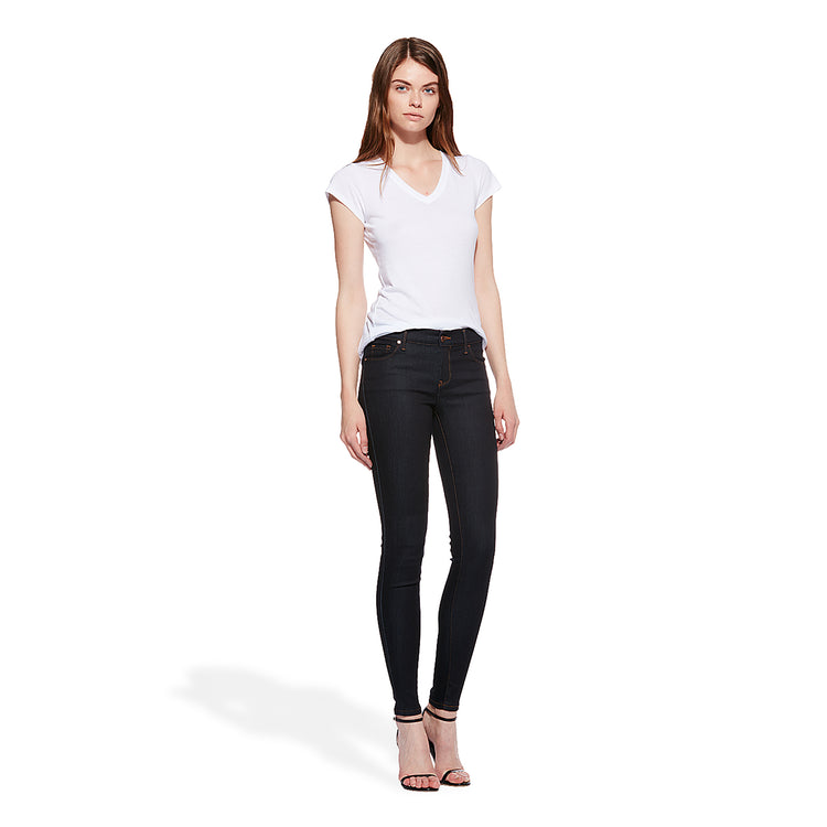 Women wearing Dark Blue Mid Rise Skinny Jane Jeans