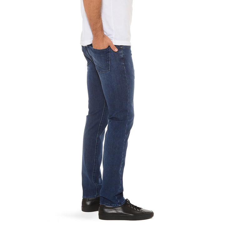 Men wearing Azul medio Slim Broome Jeans