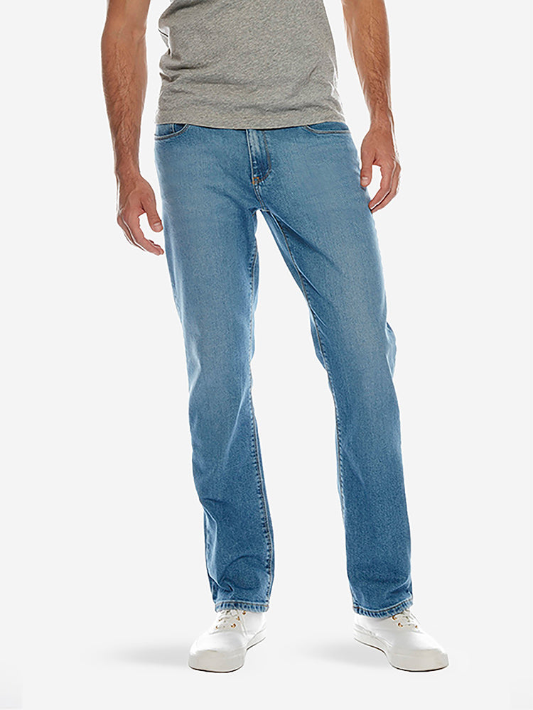 Men wearing Azul claro Straight Benson Jeans