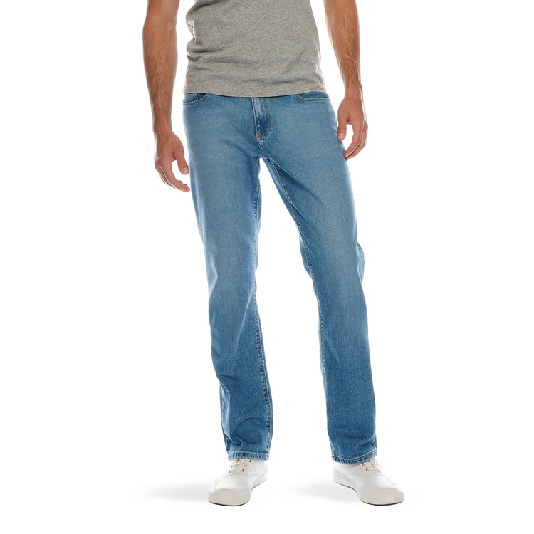 Men wearing Azul claro Straight Benson Jeans