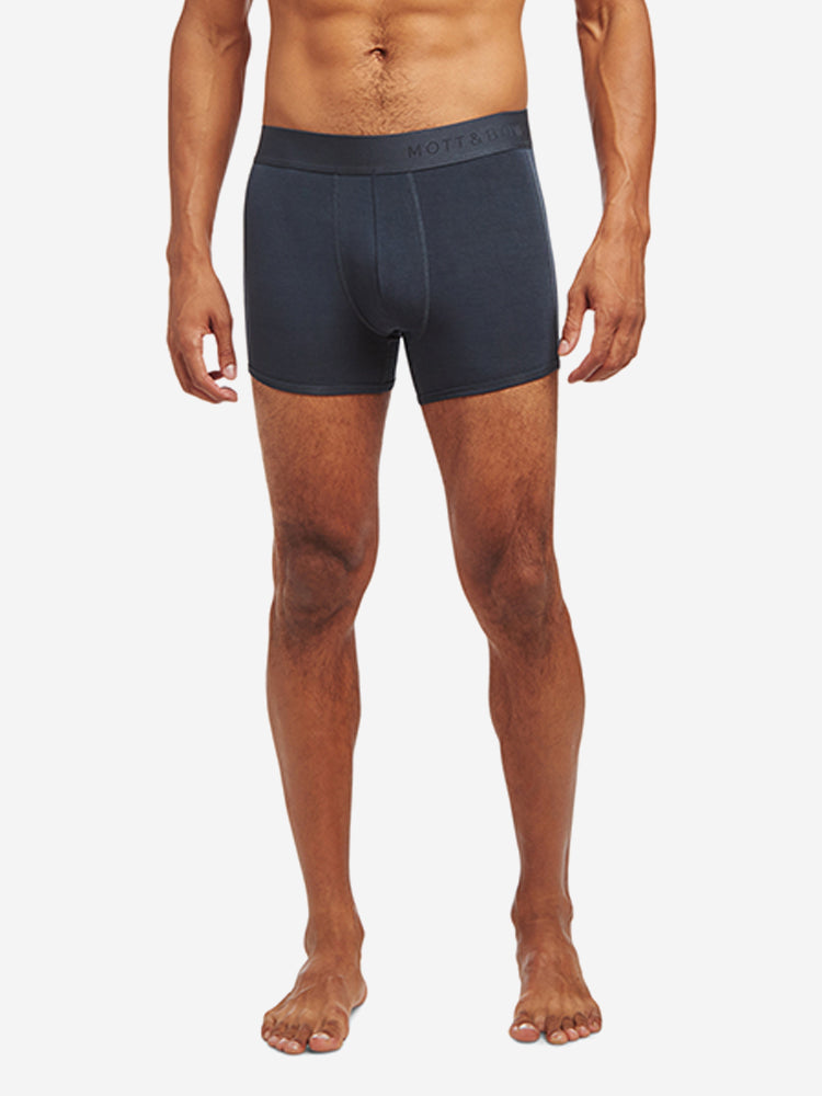 Men wearing Steel Gray Second Skin Trunk