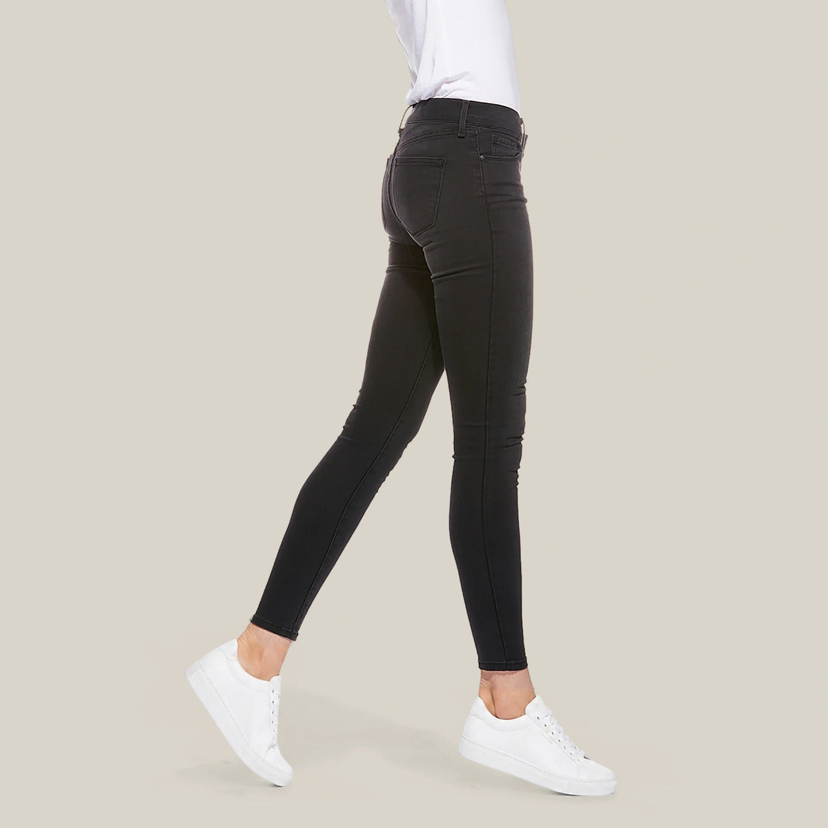 Women wearing Gris oscuro Orchard Mid Rise Skinny Jeans