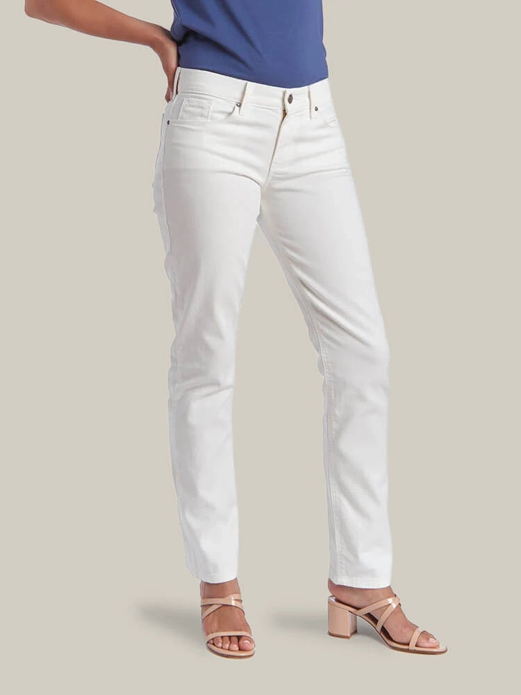Women wearing Os Slim Boyfriend Mercer Jeans