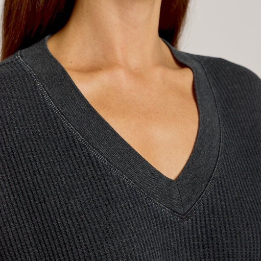 Vintage Waffle Tee Vintage Graphite V-Neck sweats