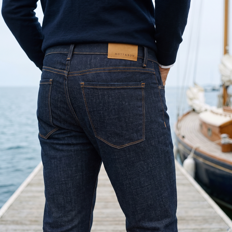 Men wearing Bleu Foncé Jean droit Crosby