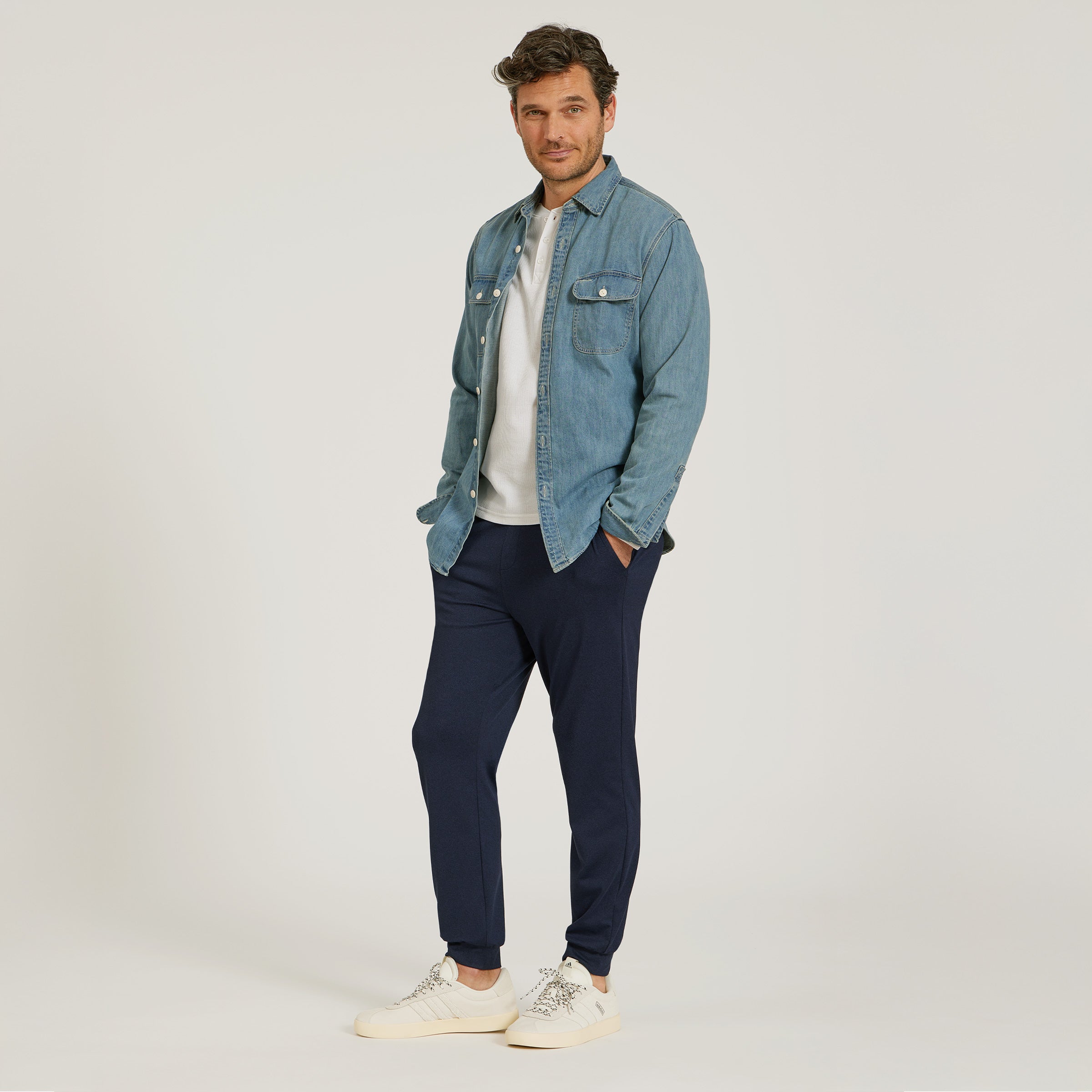 Men wearing Navy Heather Performance Stretch Jogger
