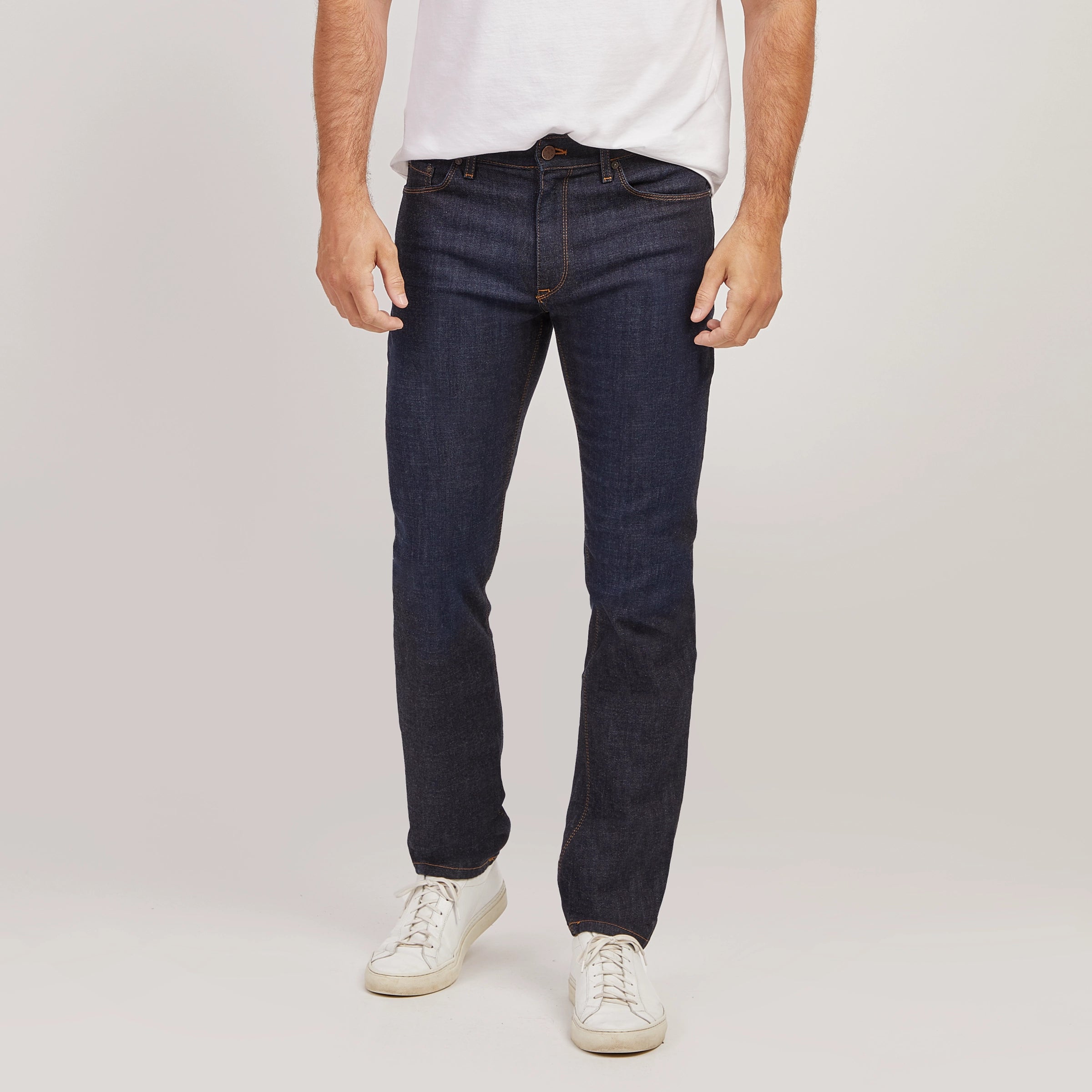 Men wearing Bleu Foncé All Blue Jeans jeans