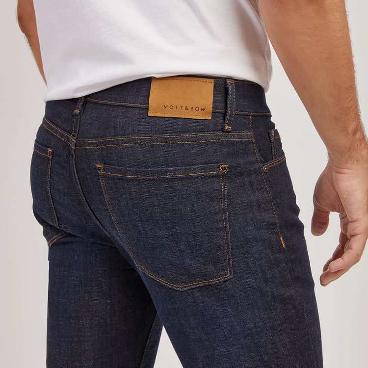 Men wearing Dark Blue Slim Crosby Jeans