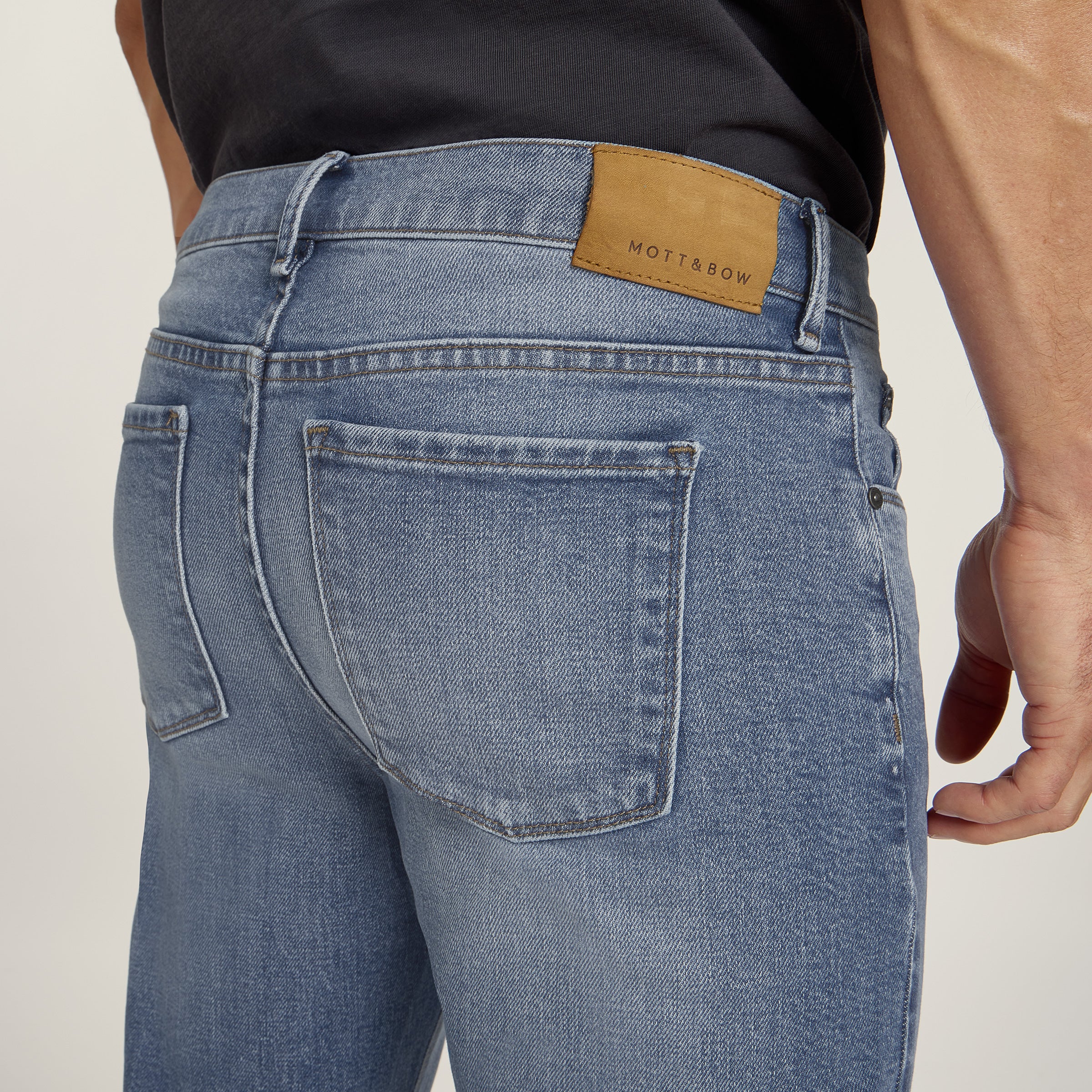 Men wearing Vintage Blue All Blue Jeans jeans