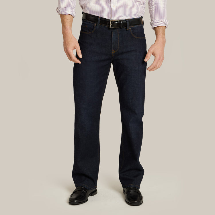 Men wearing Azul oscuro Straight Crosby Jeans