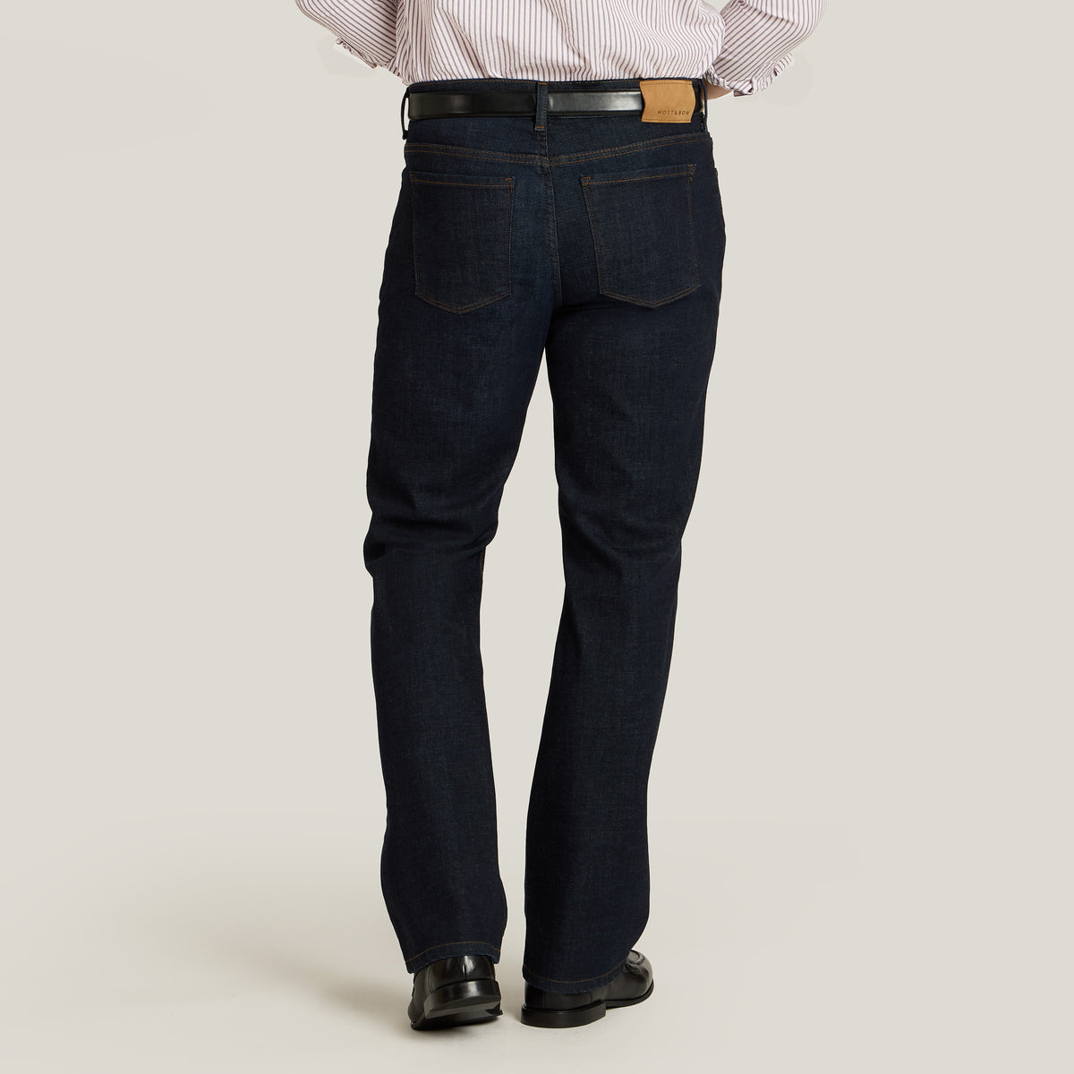 Men wearing Azul oscuro Straight Crosby Jeans