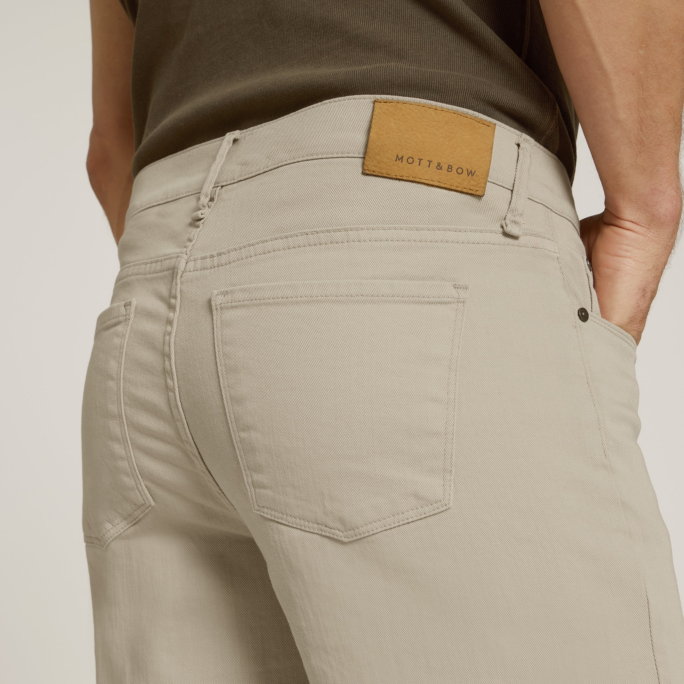 Men wearing Khaki claro Straight Mercer Jeans