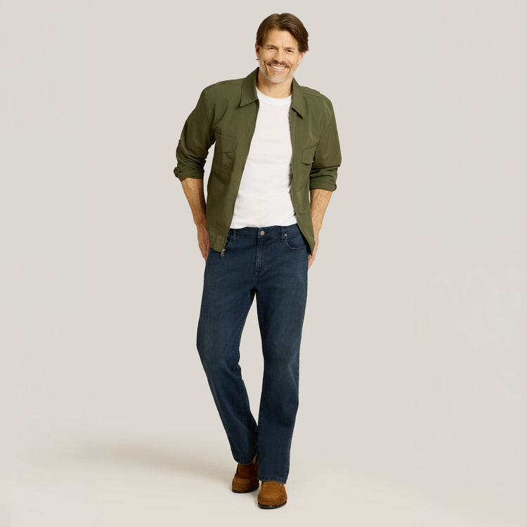 Men wearing Bleu  Médium/Foncé Straight Staple Jeans