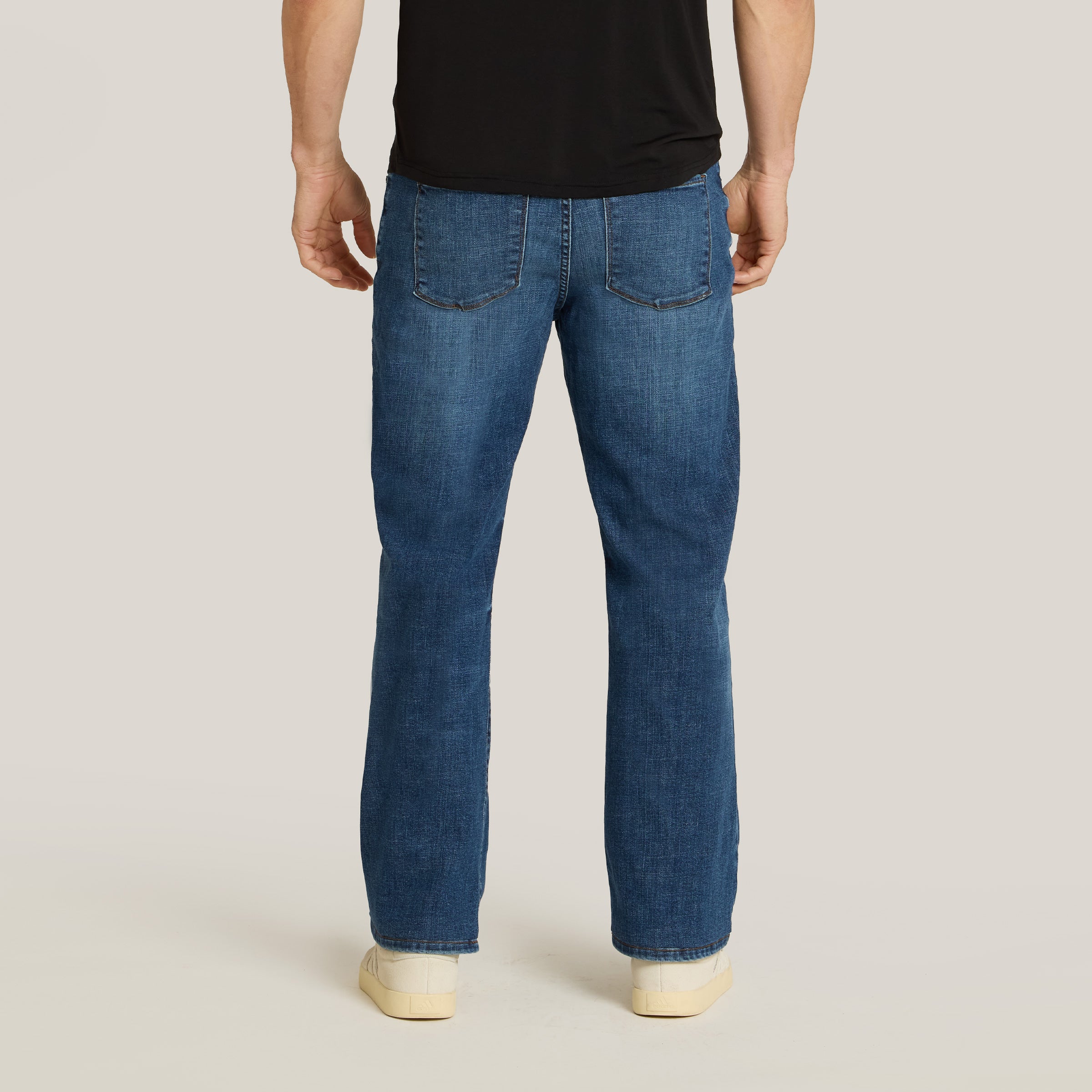 Men wearing Azul medio/claro Straight Wooster Jeans