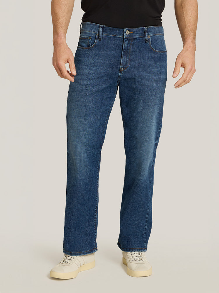 Men wearing Azul medio/claro Straight Wooster Jeans